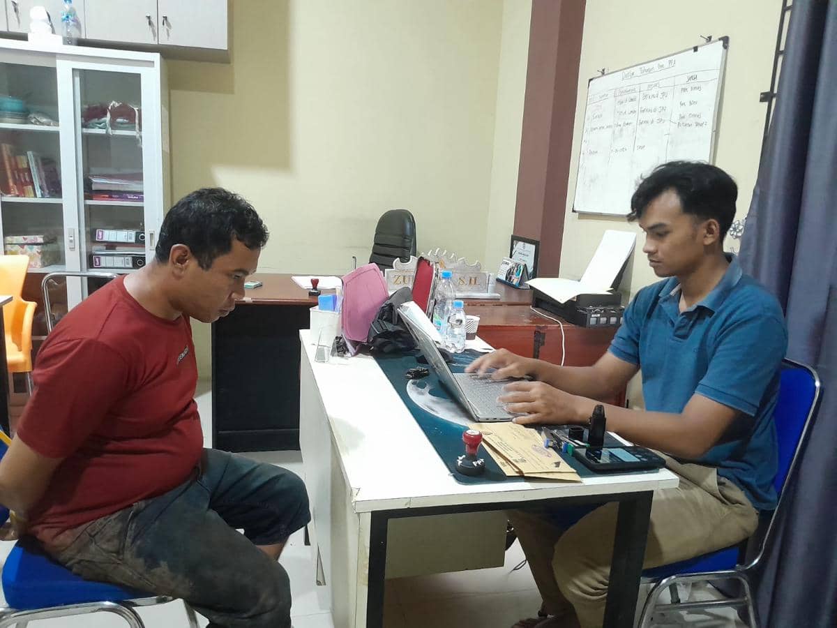Lama Dibuka Pintu, Suami di Pringsewu Tega Tikam Istri saat Tertidur
