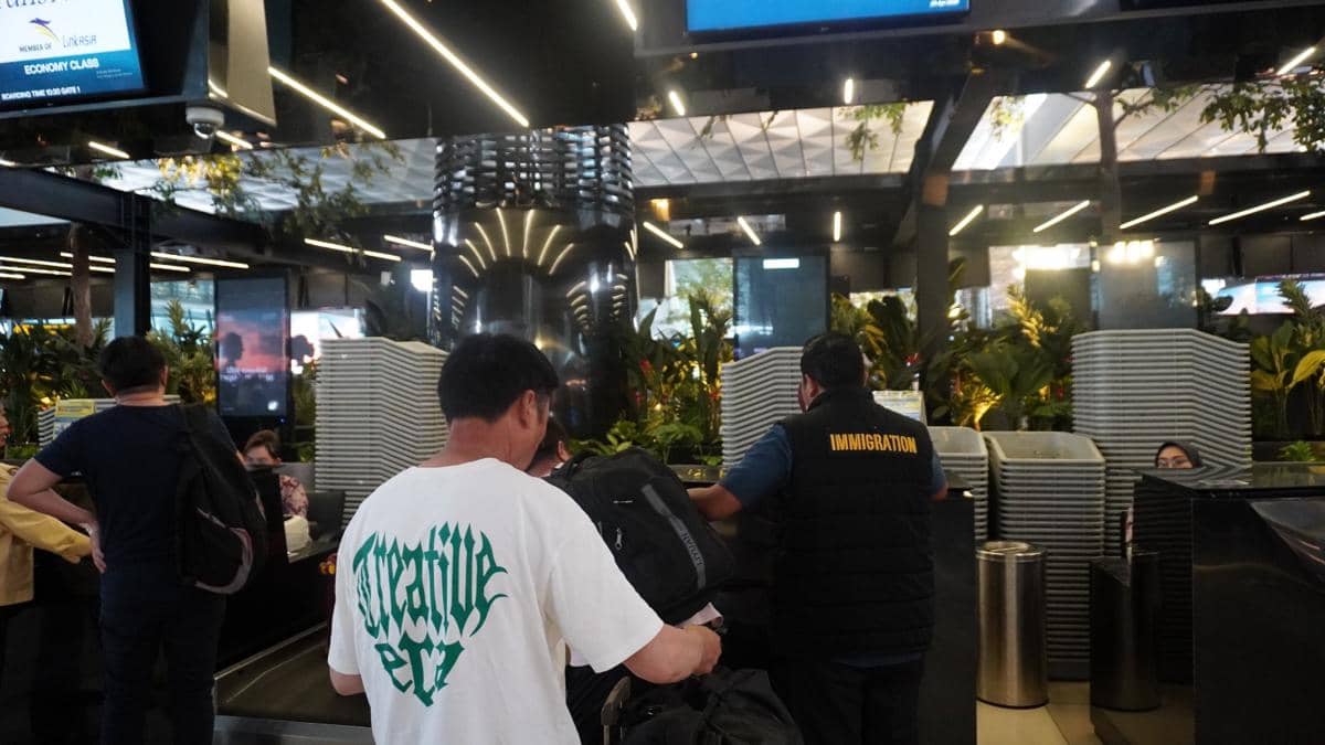 Imigrasi Bekasi Deportasi 78 TKA Ilegal, Paling Banyak dari China