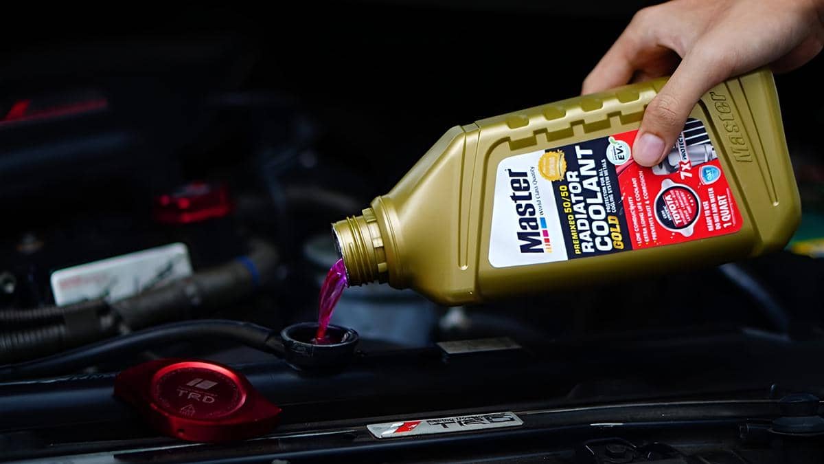 Mobil Hybrid dan EV Butuh Coolant Khusus, Ini Alasannya