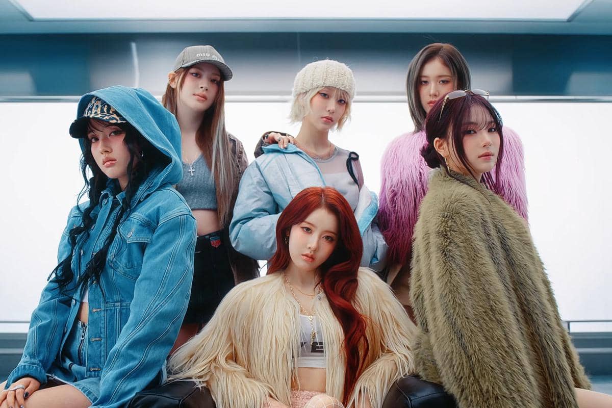 potret member STAYC untuk comeback "BEBE"
