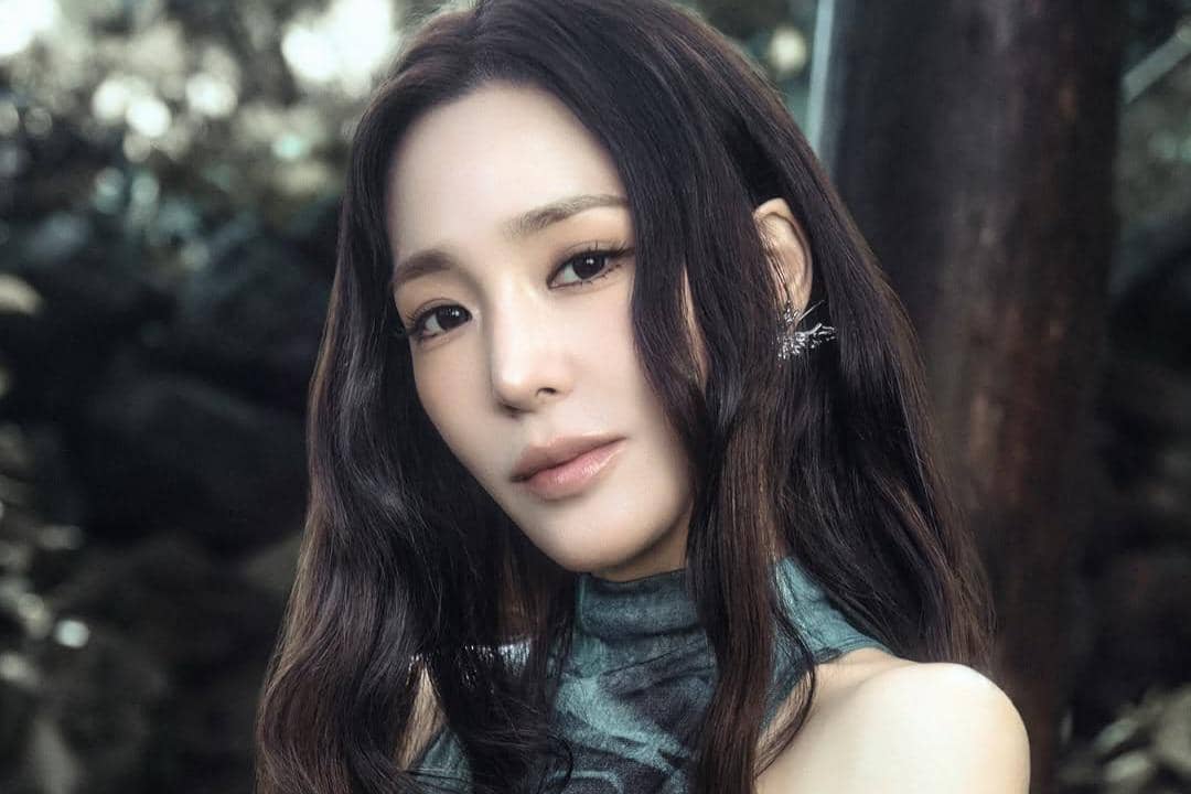Lirik Lagu Summer's Not Over - Tiffany Young, Rayakan 10 Tahun Debut Solo