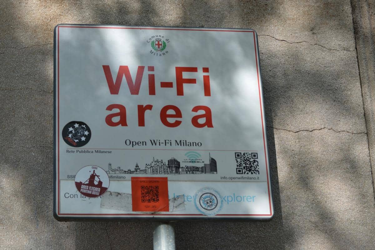 Benarkah Wi-Fi Publik Berbahaya bagi Smartphone?