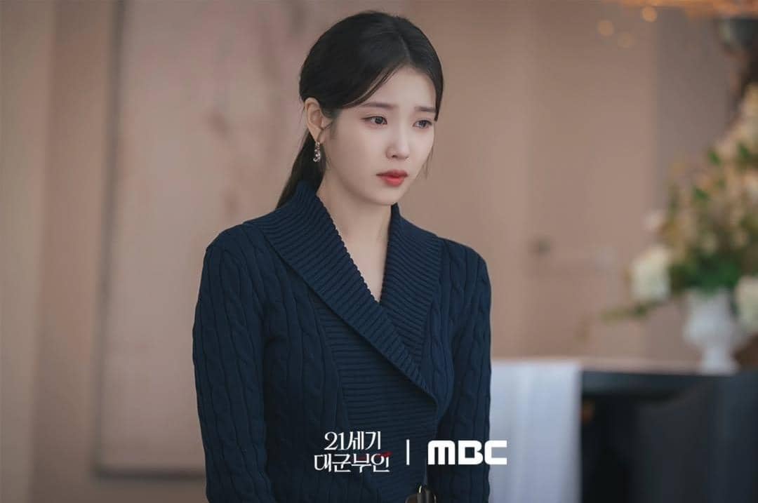 IU di drama Perfect Crown