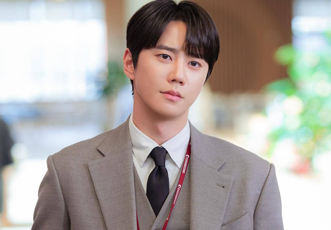 still cut drama Korea Rookie Employee Chairman Kang