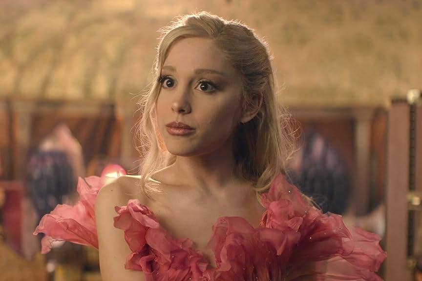 Ariana Grande di Wicked.
