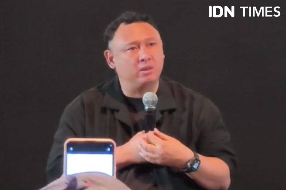 Potret Kuntz Agus, sutradara Yang Lain Boleh Hilang Asal Kamu Jangan, dalam press conference di Jakarta, Jumat (8/5/2026)