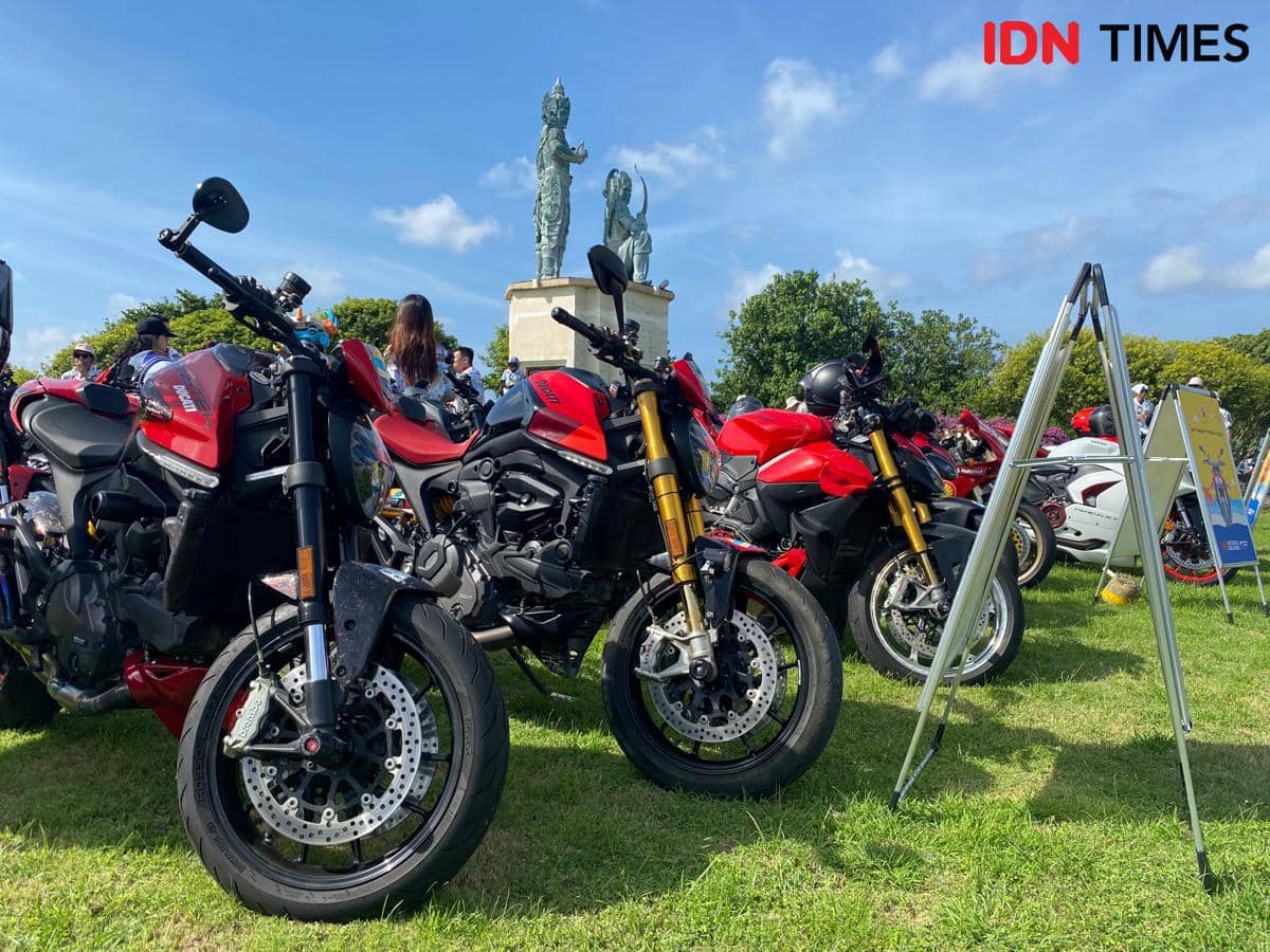 Rayakan 100 Tahun Ducati, Ratusan Ducatisti Merahkan Bali