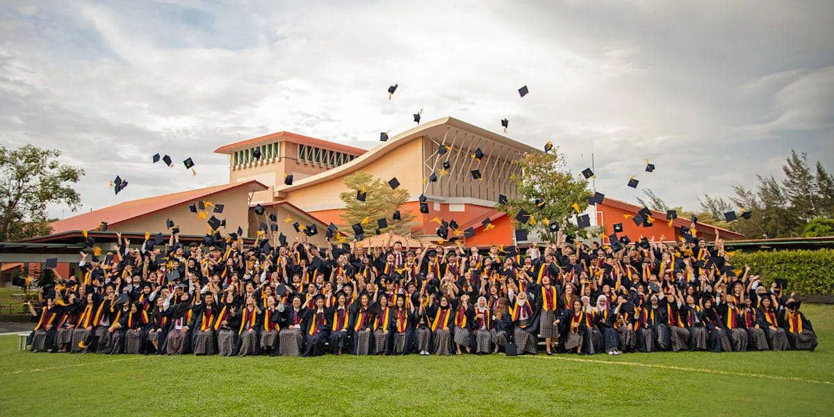 Jerudong International School (jerudonginternationalschool.com)