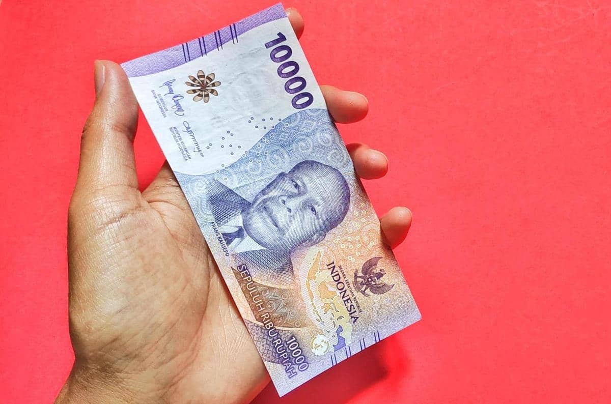 ilustrasi uang Rp10 ribu