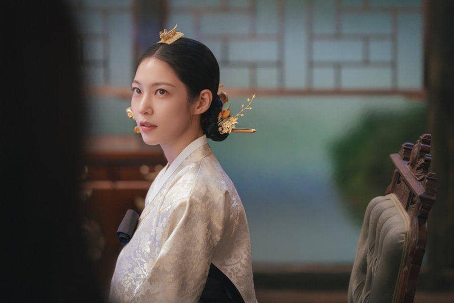 Still cut Perfect Crown