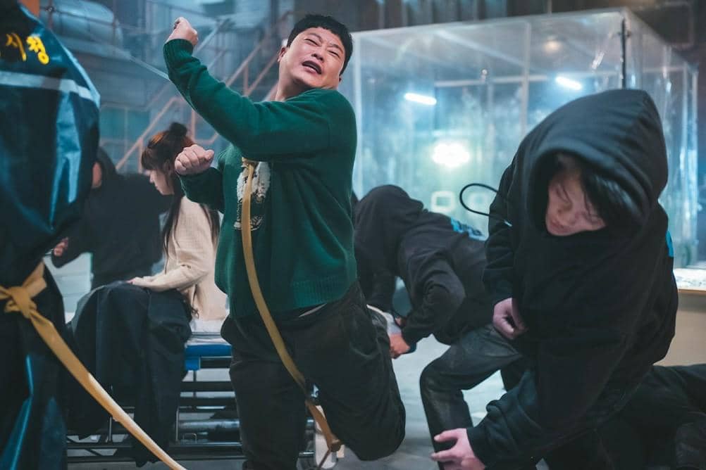 still cuts drama The Wonderfools