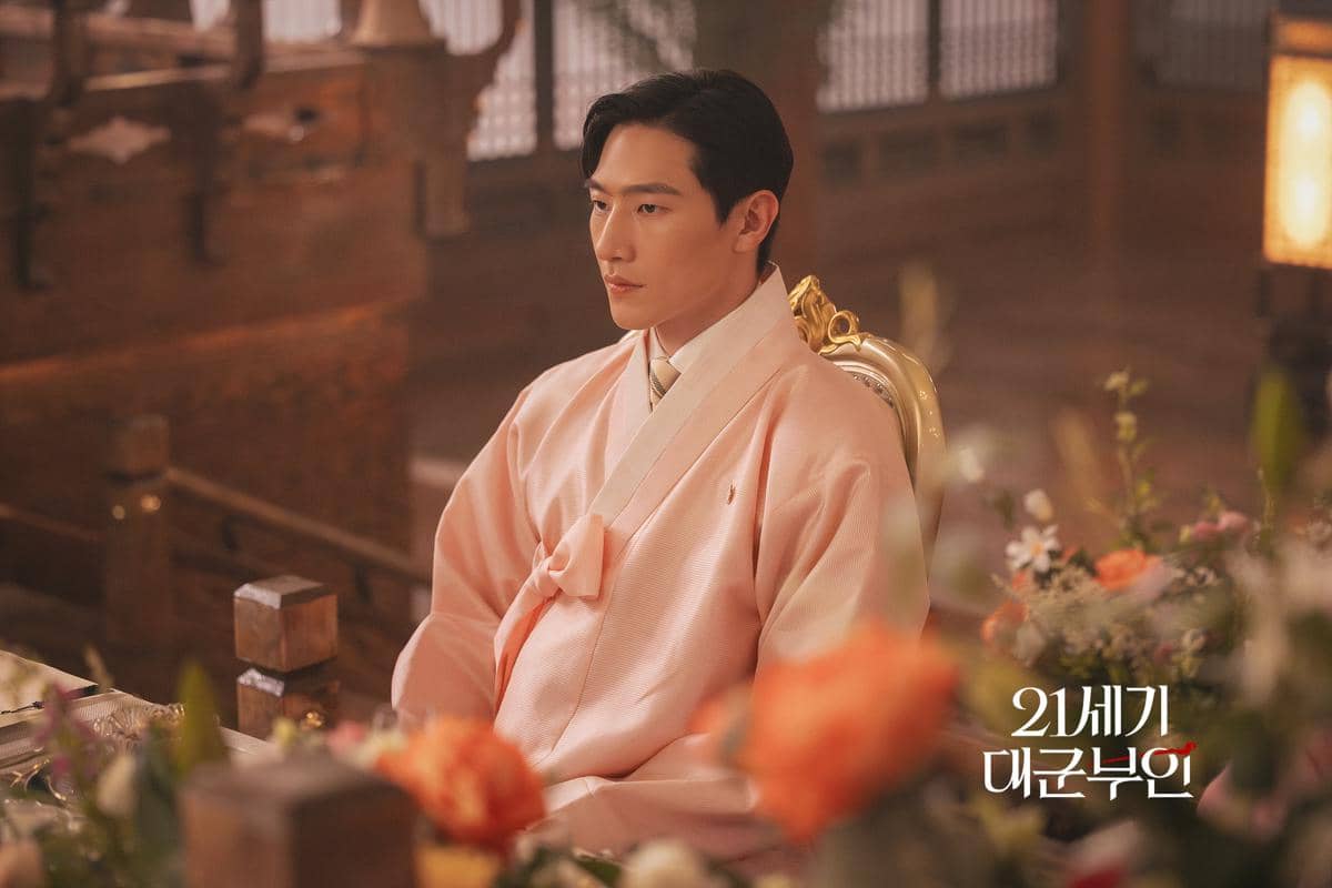cuplikan drama Perfect Crown