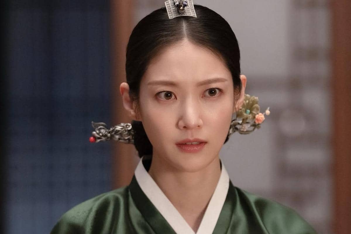Still cut Perfect Crown