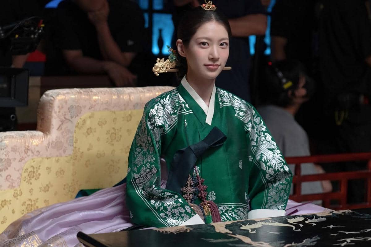Still cut Perfect Crown
