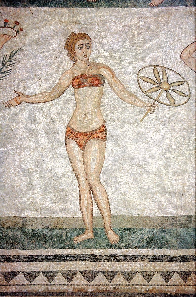 mosaik pertama tentang bikini