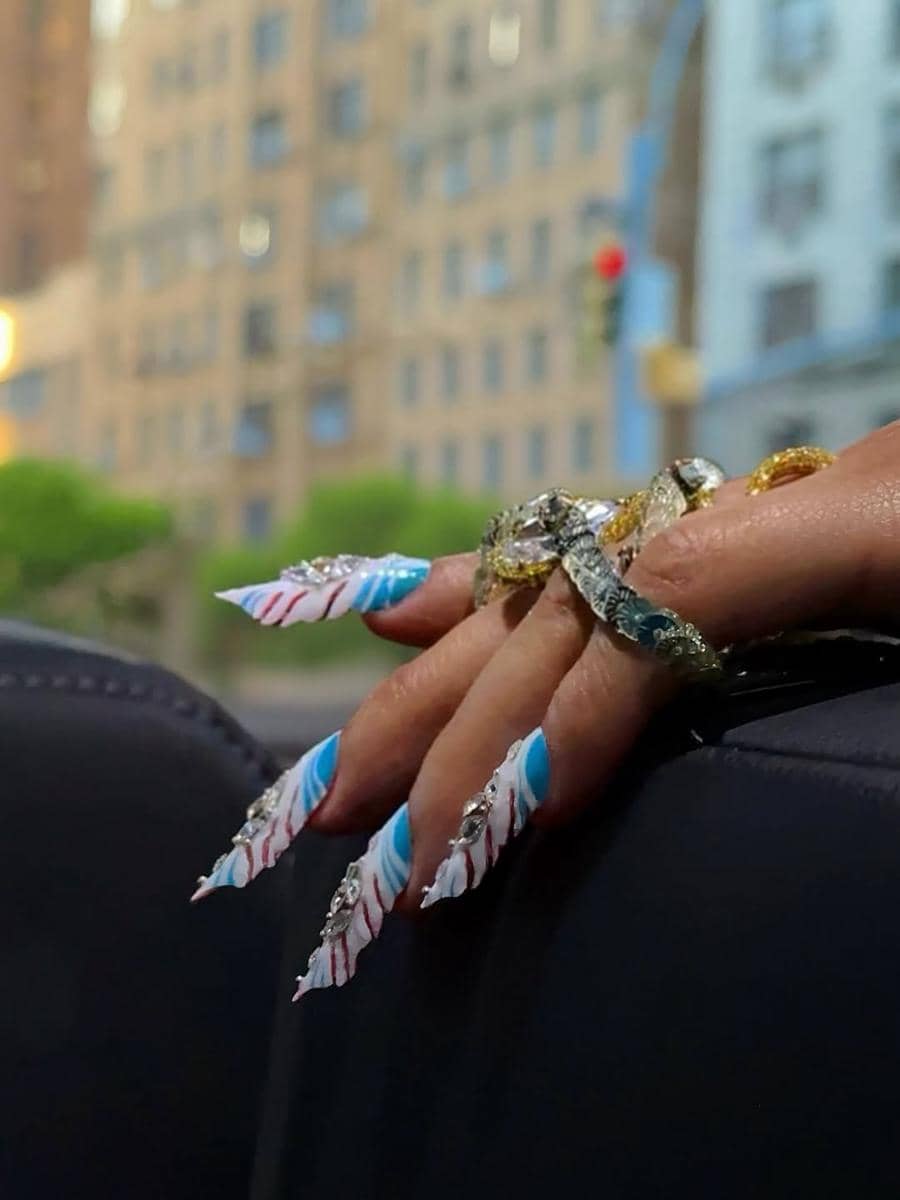 Inspirasi nail art seleb di Met Gala 2026