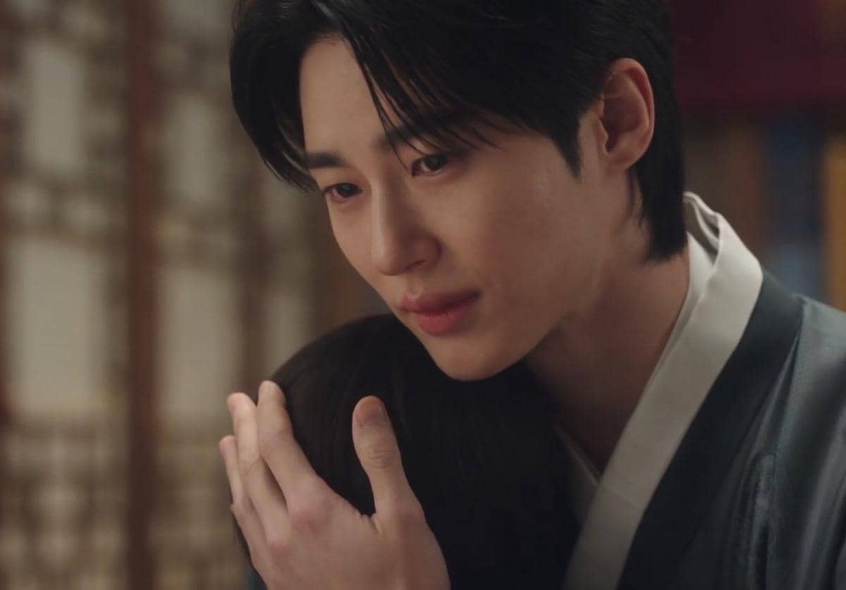 Cuplikan drama Korea Perfect Crown