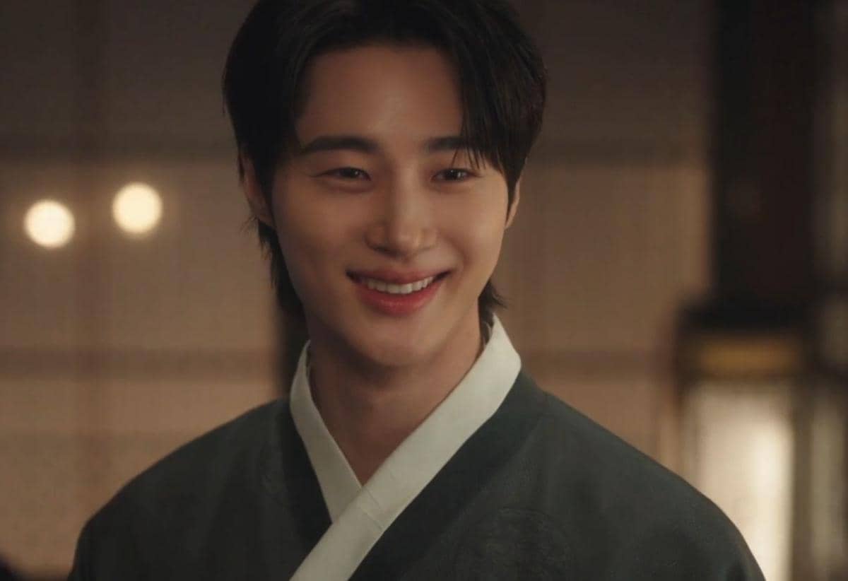 Cuplikan drama Korea Perfect Crown