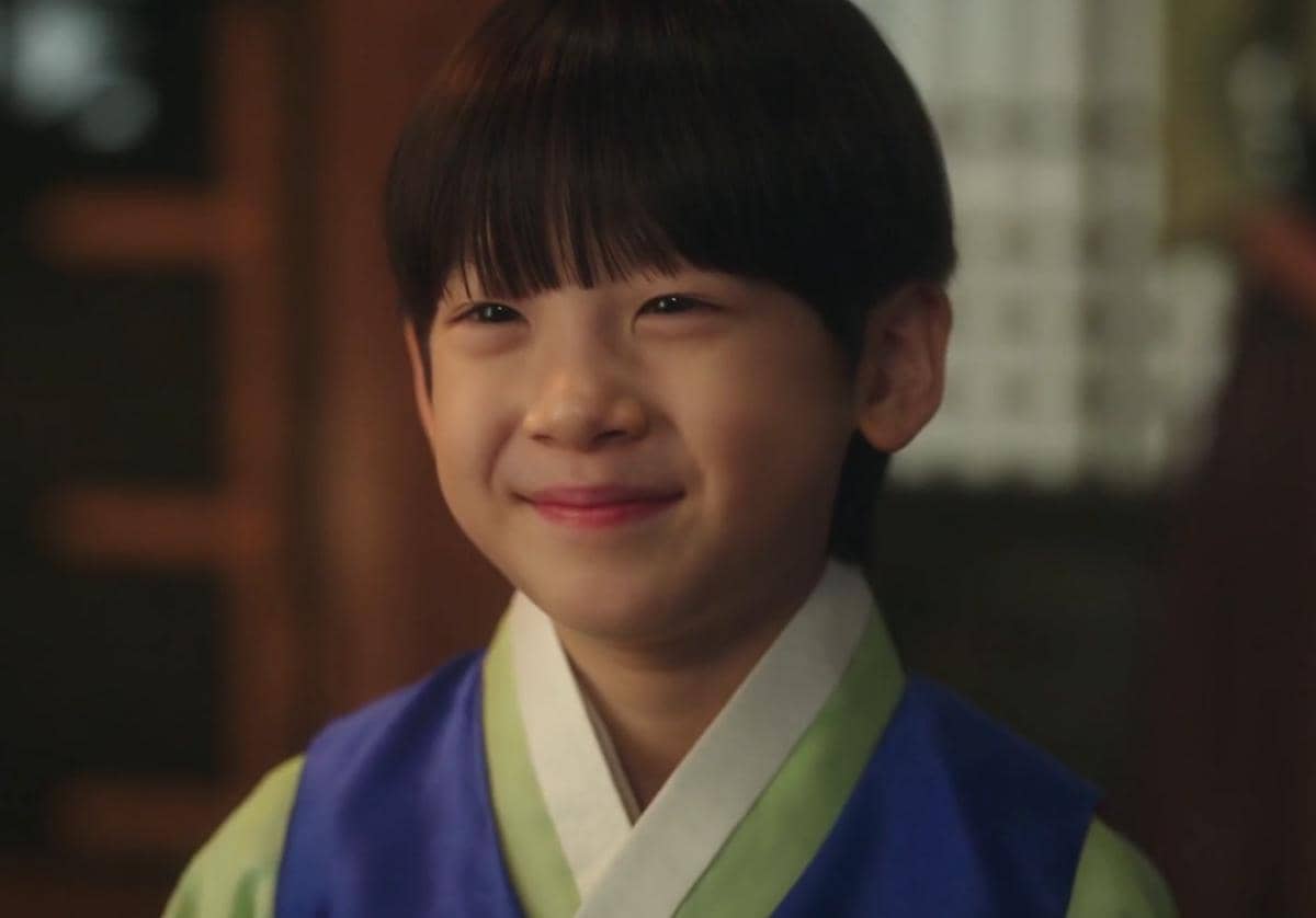 Cuplikan drama Korea Perfect Crown
