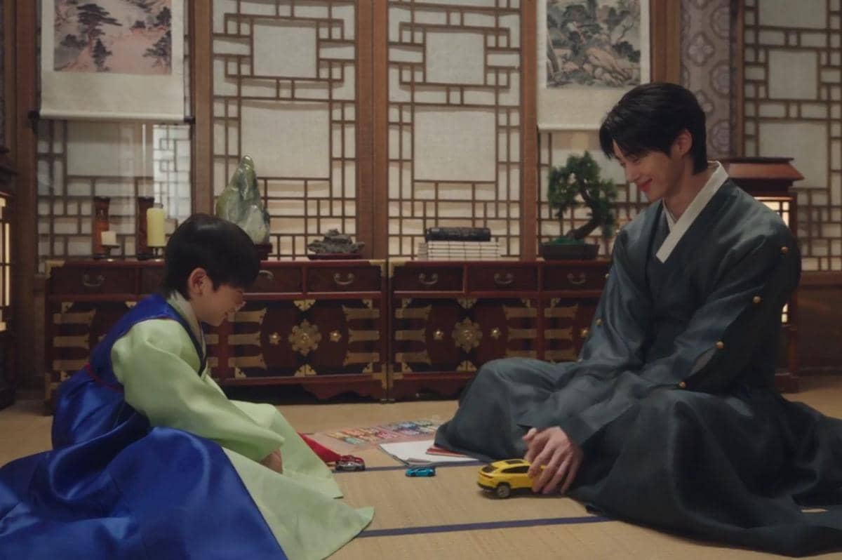 Cuplikan drama Korea Perfect Crown