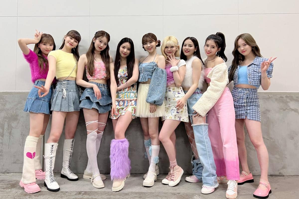 5 Penampilan NiziU Meng-cover Lagu TWICE, Pesonanya Gak Kalah Unyu!