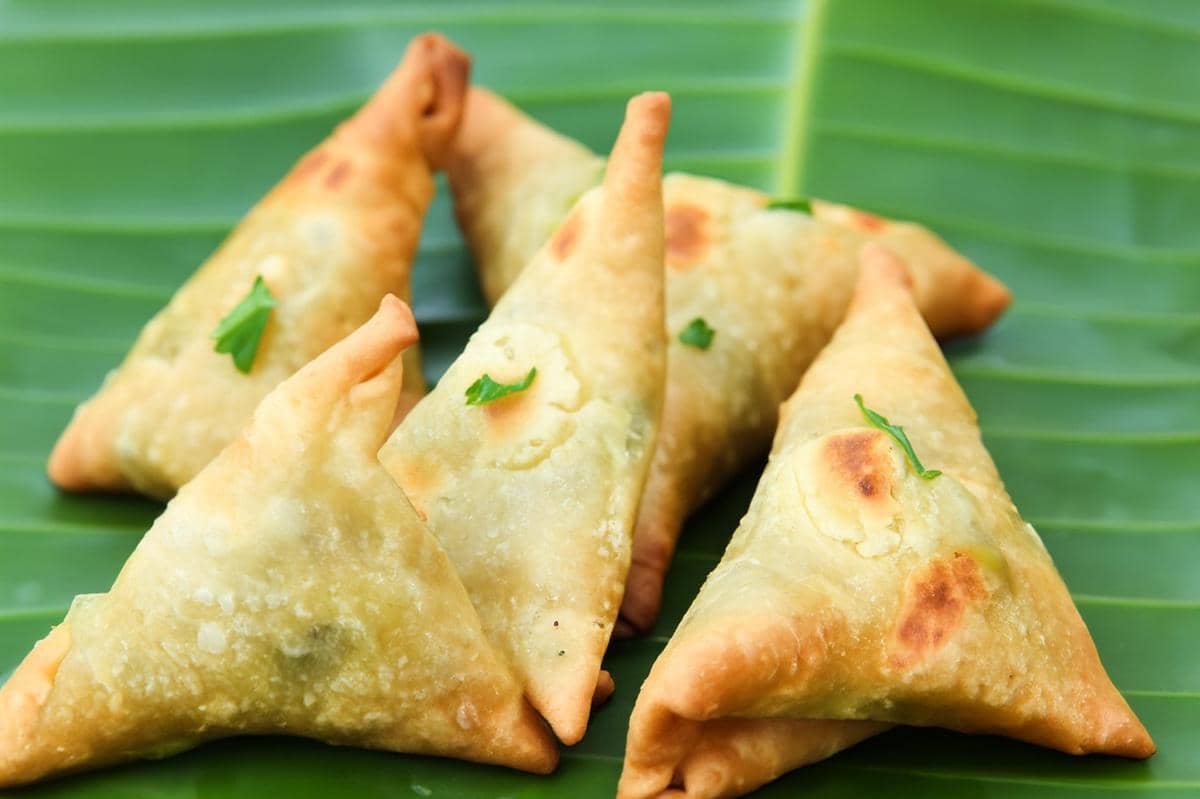 Resep Samosa Jagung Keju, Gurih Manis yang Bikin Ketagihan