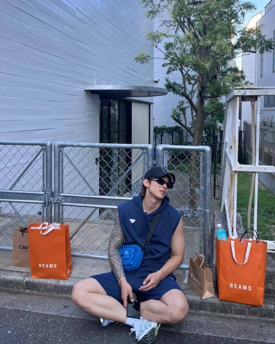 inspirasi OOTD keren dan manly ala Dex