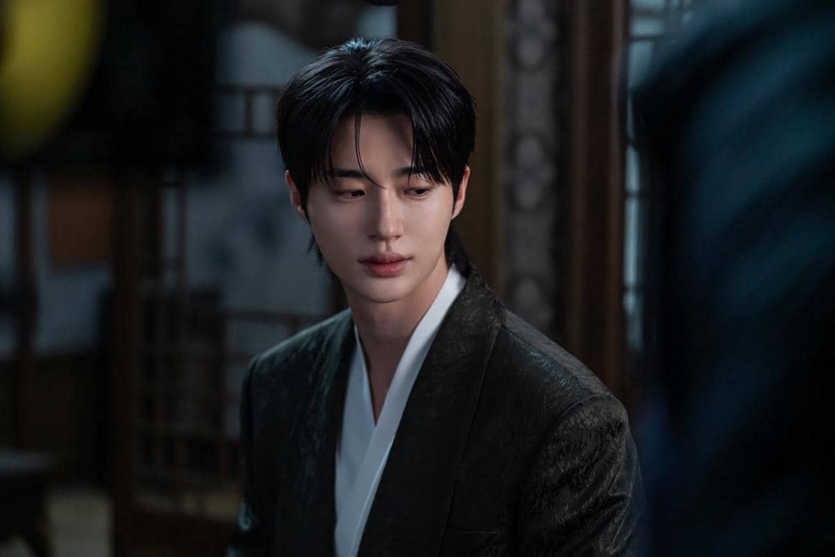 Byeon Woo Seok di Perfect Crown