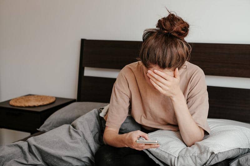 5 Cara Kelola Stres Akibat Mengurus Kebutuhan Hidup Sendirian