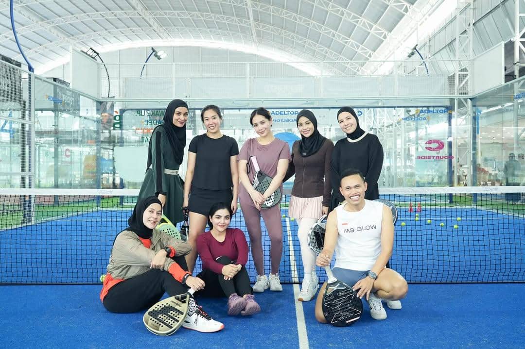 inspirasi outfit olahraga ala Shireen Sungkar 