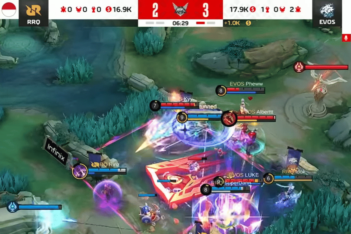 Fanny terkena stun Hylos