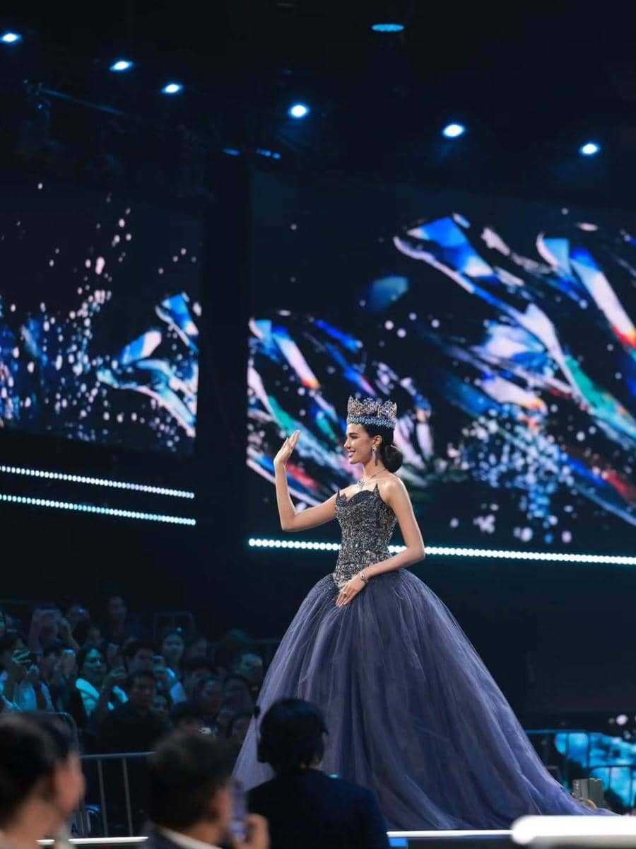 Potret Last Walk Opal Suchata Sebagai Miss World Thailand 2025