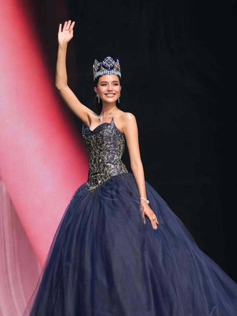 Potret Last Walk Miss Grand International 2024 Christine Juliane Opiaza