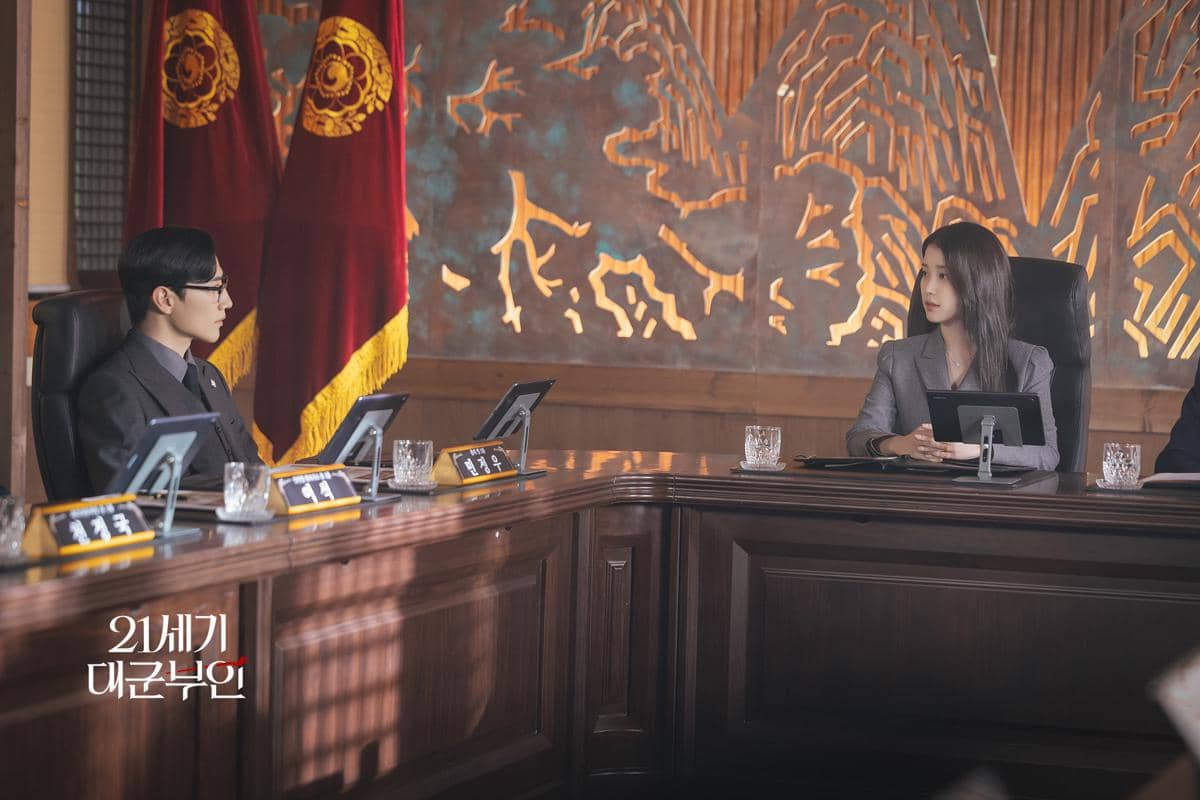 still cuts drama Perfect Crown