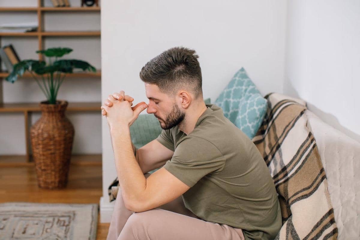 5 Hubungan Rumah yang Rapi dengan Kebiasaan Overthinking Seseorang