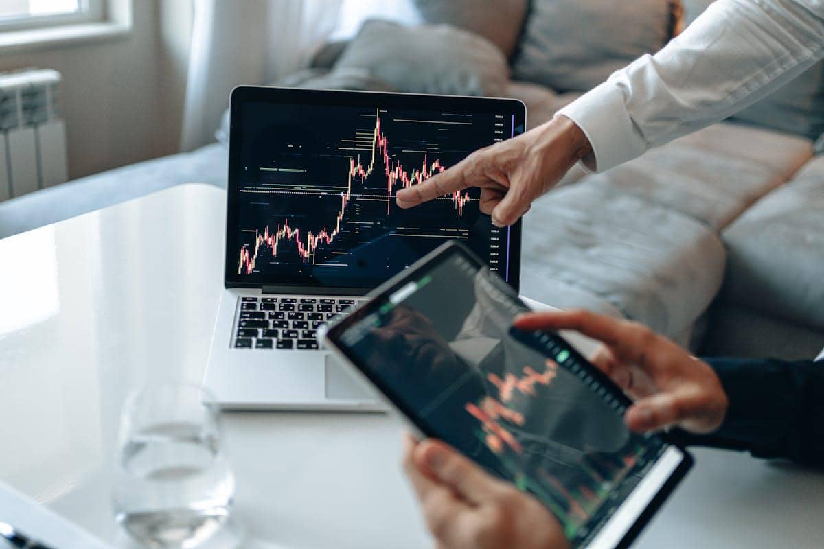 5 Perbedaan Investasi dan Spekulasi yang Sering Disalahartikan