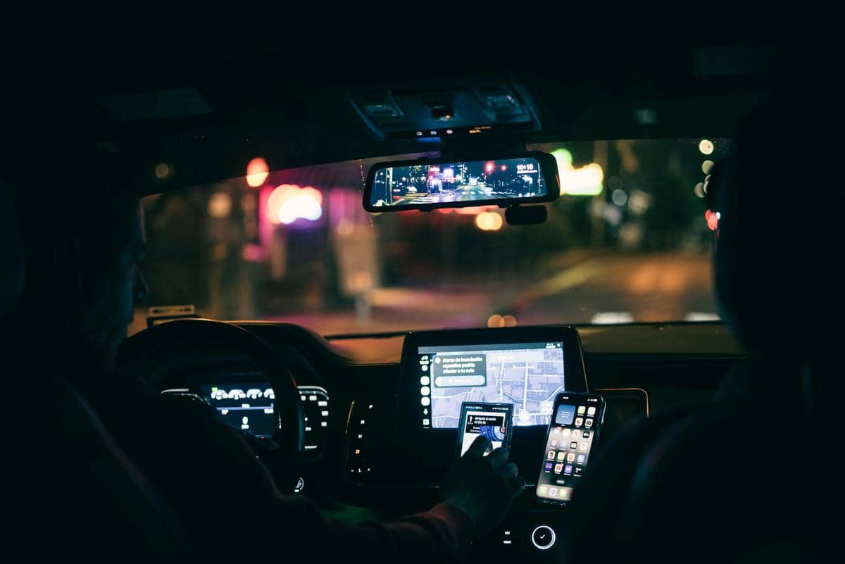 Bukan Sekadar Aksesori, Ini Fungsi Penting Dashcam di Mobil