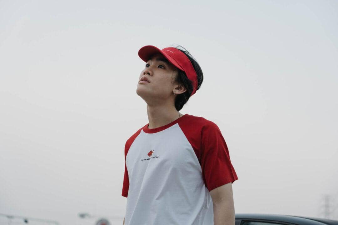 cuplikan MV "DAY ONE"