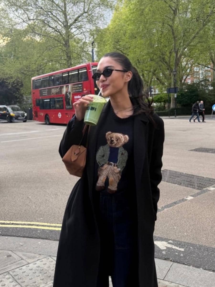 Azizah Salsha jalan-jalan di London