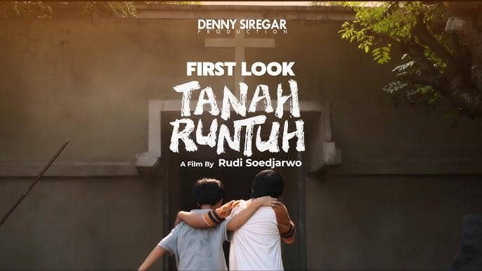cuplikan film Tanah Runtuh