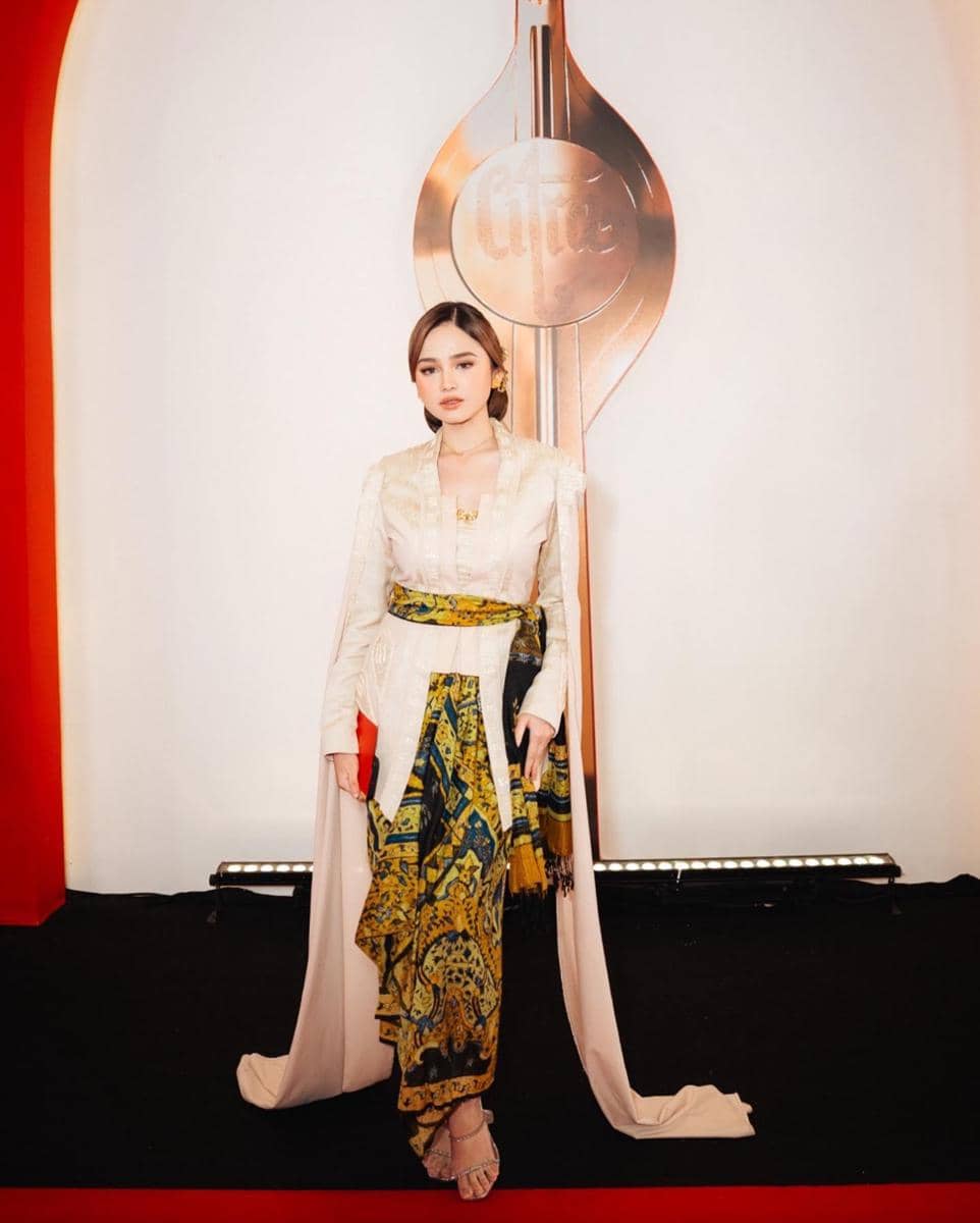 kebaya Syifa Hadju