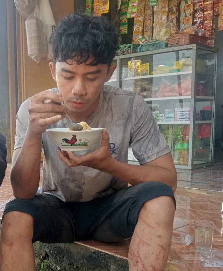 Mahasiswa Program Magister Teknik Lingkungan Institut Teknologi Bandung, Arief Wibisono, yang hilang di Gunung Puntang berhasil ditemukan wa