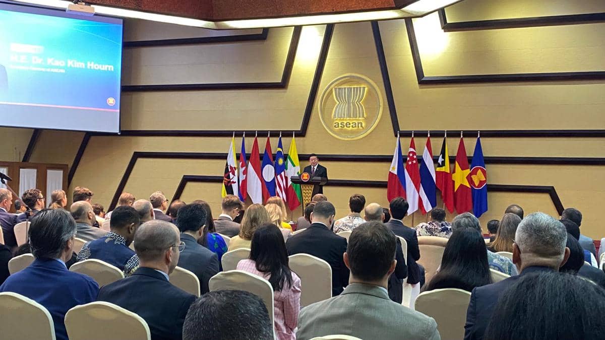 ASEAN Optimistis Kode Etik Laut China Selatan Rampung Tahun Ini