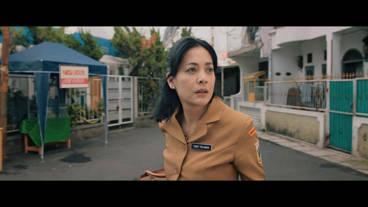 Cuplikan trailer film Yang Lain Boleh Hilang Asal Kau Jangan