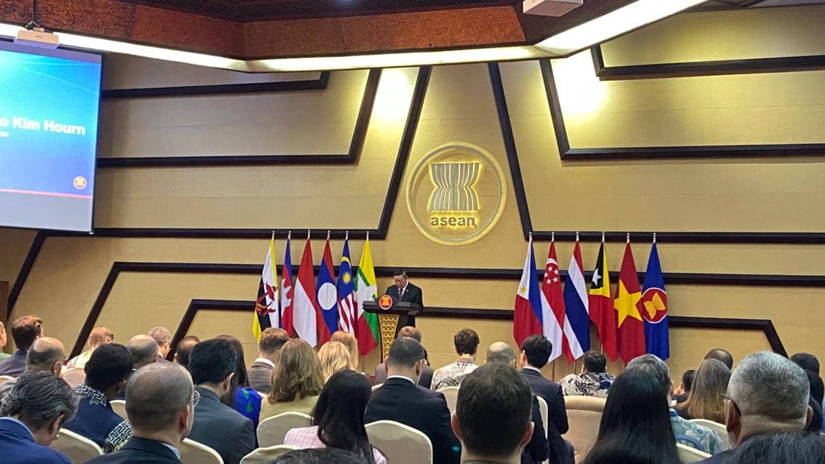 Sekretaris Jenderal ASEAN Kao Kim Hourn dalam Briefing ASEAN Summit di Sekretariat ASEAN, Jakarta, Senin (11/5/2026).