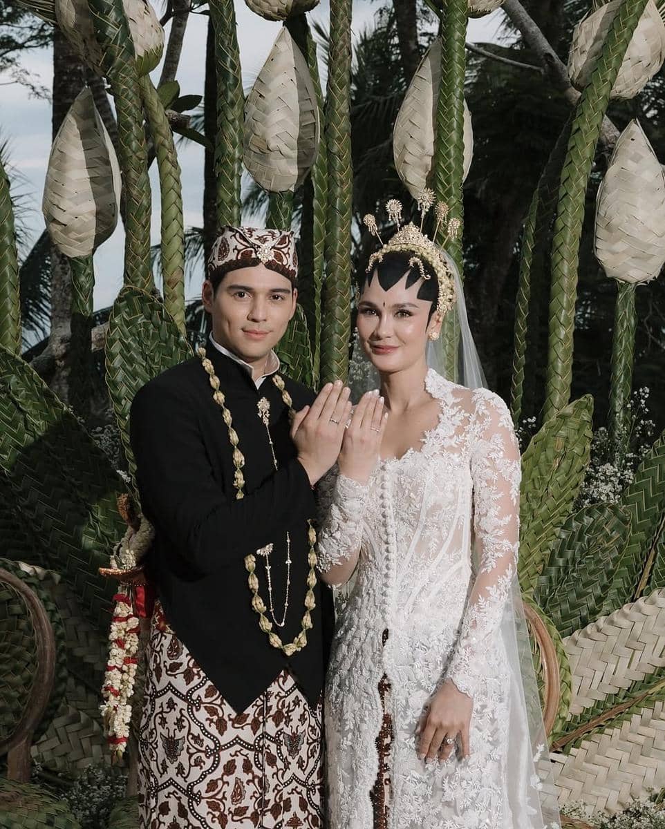 Gaya Pernikahan Seleb dengan Karya Rinaldy Yunardi (instagram.com/rinaldyyunardi)