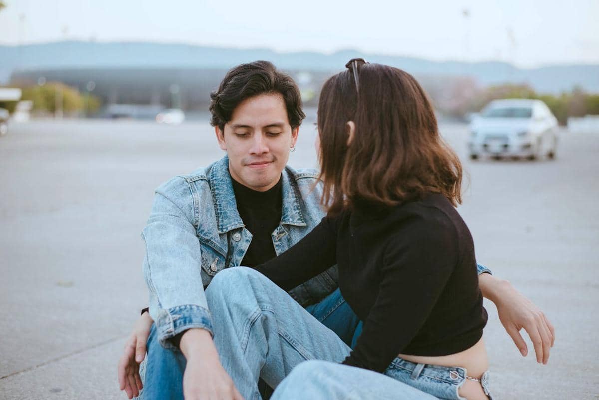 Love Language Gen Z Sekarang: Ditemenin, Bukan Dinasihatin?