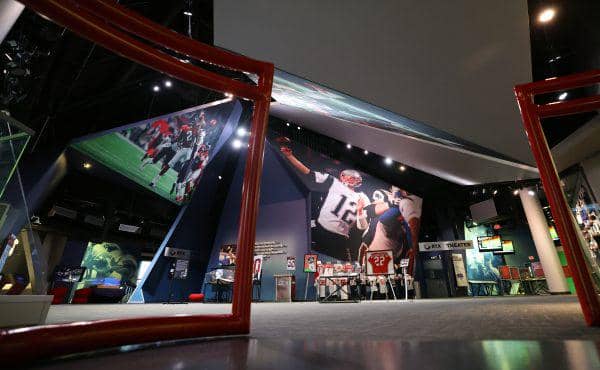 Potret suasana di dalam Patriots Hall of Fame di Foxborough, Masschusetts