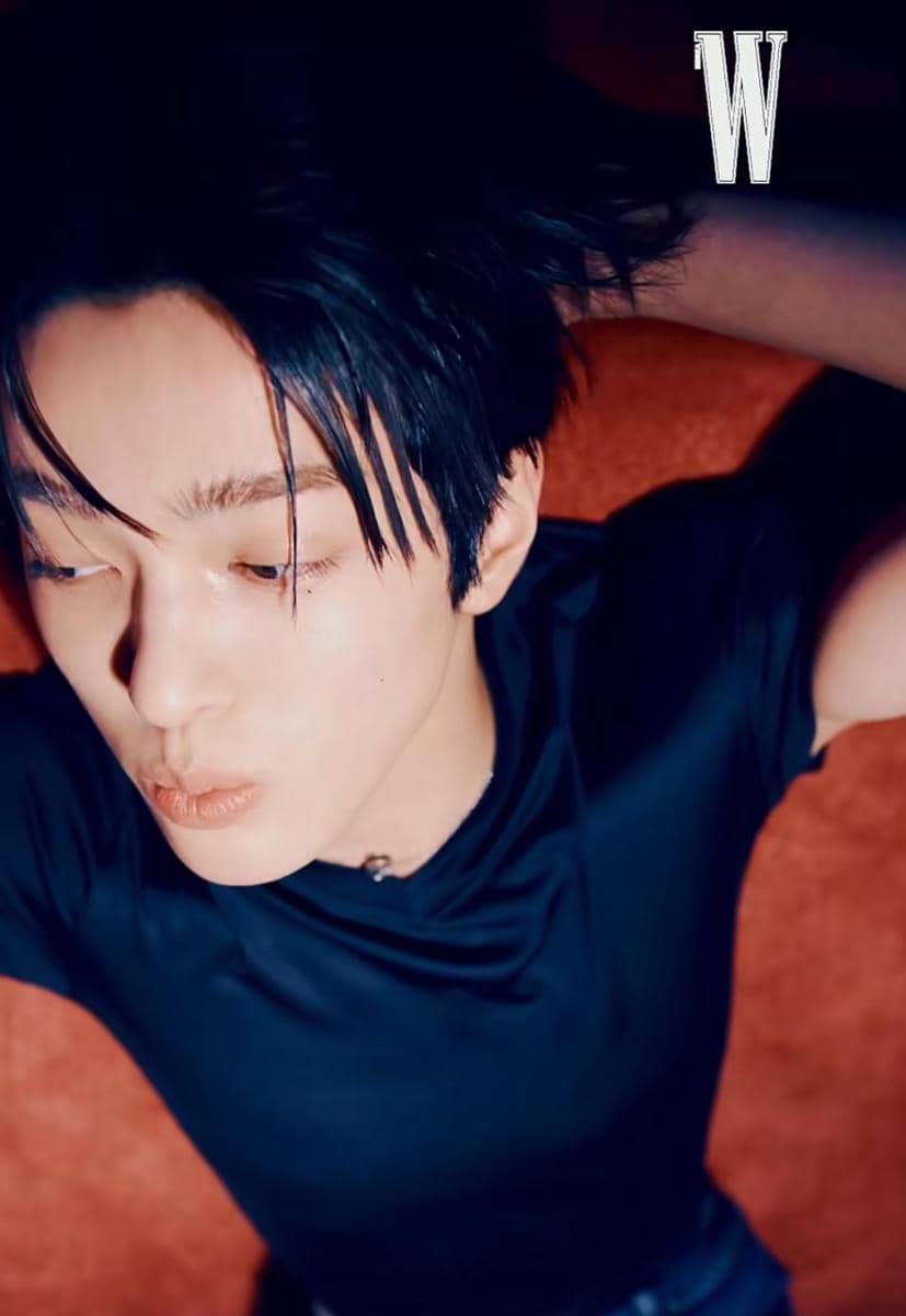 Pemotretan Cortis bersama W Korea
