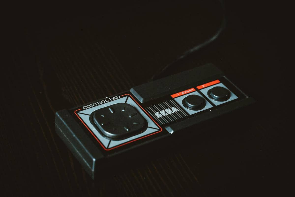 ilustrasi stik SEGA
